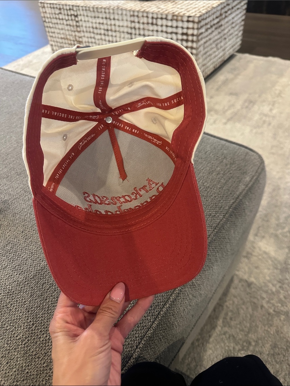 Arkansas Razorbacks Two-Tone Retro Baseball Cap - Red & Cream - Picture 6 of 8
